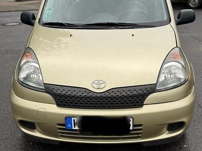 Toyota Yaris Verso