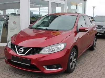 Gebraucht Nissan Pulsar 116 PS (85 kW) 2016 Rot Kleinwagen