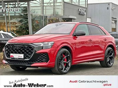 Rot Gebraucht 2024 Audi RS Q8 Performance SUV | 127.480 € (Guter Preis)