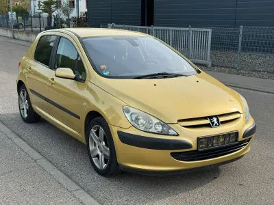 Gebraucht Peugeot 307 Tendance 136 PS (100 kW) 2003 Gold Limousine
