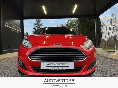 Gebraucht Ford Fiesta 82 PS (60 kW) 2015 Rot Limousine