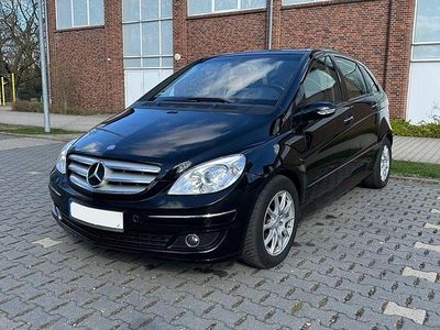 Gebraucht Mercedes B200 136 PS (100 kW) 2006 Schwarz Van / Kleinbus