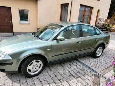 Gebraucht VW Passat Comfortline 130 PS (95 kW) 2002 Grün Limousine