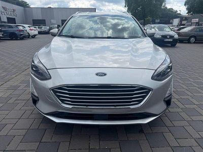 Gebraucht Ford Focus Cool & Connect 150 PS (110 kW) 2019 Silber Limousine
