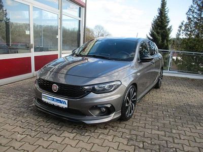 Gebraucht Fiat Tipo Sport 120 PS (88 kW) 2019 Grau Limousine