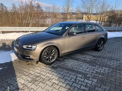 Gebraucht Audi A4 S-Line 190 PS (139 kW) 2015 Grau Kombi
