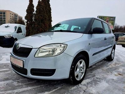 Gebraucht Skoda Fabia Classic 60 PS (44 kW) 2010 Silber Limousine
