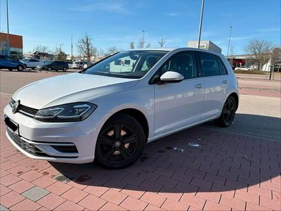 Second-hand VW Golf VII Sound 150 CP (110 kW) 2017 Alb Berlinǎ