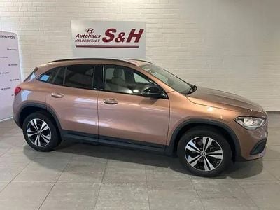 Usata Mercedes GLA200 150 CV (110 kW) 2023 Marrone SUV