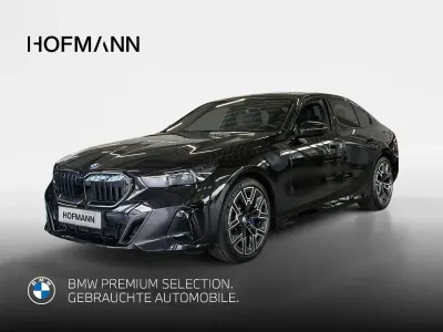 Gebraucht BMW 520 M Sport 197 PS (144 kW) 2025 Saphirschwarz metallic Limousine