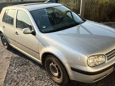 Gebraucht VW Golf IV 90 PS (66 kW) 2001 Silber Limousine
