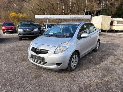 Gebraucht Toyota Yaris Sol 69 PS (50 kW) 2006 Grau Limousine