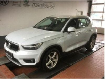 Gebraucht Volvo XC40 Momentum 129 PS (94 kW) 2020 Weiss SUV
