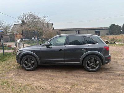Usado Audi Q5 200 HP (147 kW) 2015 Cinzento SUV