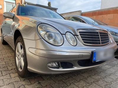 Mercedes E200