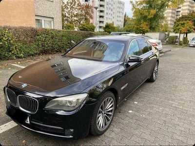 BMW 740