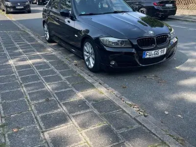 Gebraucht BMW 320 Performance 177 PS (130 kW) 2009 Schwarz Limousine