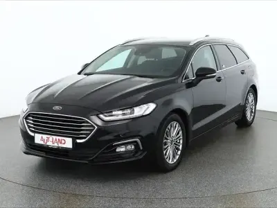Gebraucht Ford Mondeo Titanium 190 PS (139 kW) 2022 Schwarz Kombi