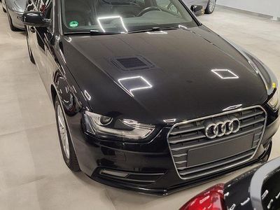 Gebraucht Audi A4 150 PS (110 kW) 2014 Schwarz Kombi