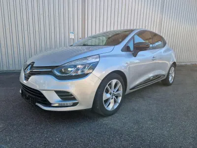Gebraucht Renault Clio LIMITED 117 PS (86 kW) 2017 Silber Kleinwagen