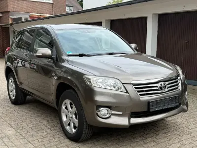 Gebraucht Toyota RAV4 Life 158 PS (116 kW) 2011 Braun SUV