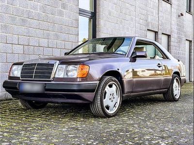 Gebraucht Mercedes E300 180 PS (132 kW) 1990 Violet Coupé
