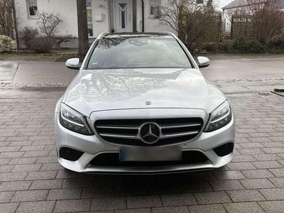Gebraucht Mercedes C220 Avantgarde 194 PS (142 kW) 2019 Silber Kombi