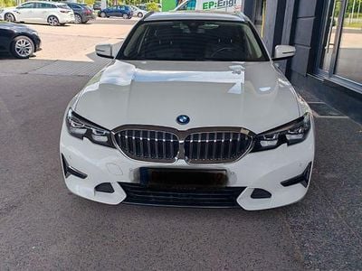 Gebraucht BMW 320e Luxury Line 204 PS (150 kW) 2022 Weiß Kombi