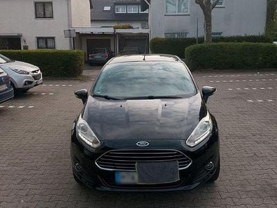 Usata Ford Fiesta Celebration 80 CV (58 kW) 2015 Nero Utilitaria