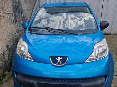 Usata Peugeot 107 68 CV (50 kW) 2006 Blu Utilitaria