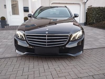 Gebraucht Mercedes E220 Avantgarde 194 PS (142 kW) 2019 Schwarz Kombi
