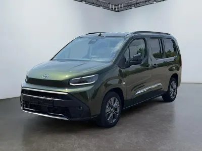 Neu Toyota Proace Verso City 131 PS (96 kW) 2026 Khaki grün metallic Kombi