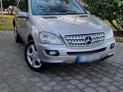 Gebraucht Mercedes ML320 224 PS (164 kW) 2006 Silber SUV