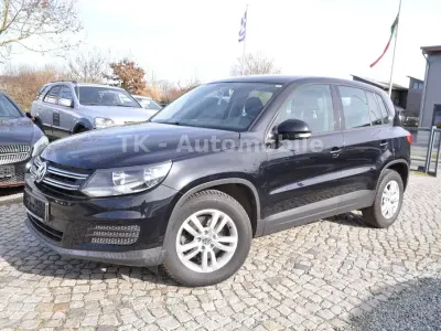 Gebraucht VW Tiguan Trendline 122 PS (89 kW) 2014 Schwarz SUV