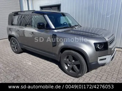 Gebraucht Land Rover Defender Black Edition 300 PS (220 kW) 2021 Silber SUV