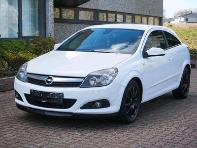 Gebraucht Opel Astra GTC Selection 90 PS (66 kW) 2008 Weiß Coupé