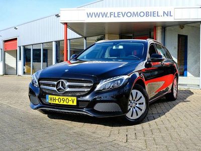 Gebraucht Mercedes C180 Ambition 156 PS (114 kW) 2015 Schwarz Kombi