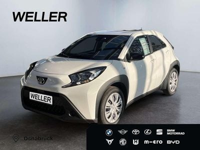 Neu Toyota Aygo X Business Edition 72 PS (52 kW) 2025 Weiß SUV