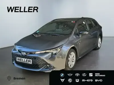 Używany Toyota Corolla Business Edition 98 KM (72 kW) 2025 Szary Kombi