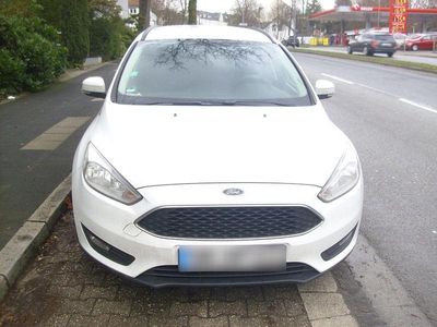 Gebraucht Ford Focus Cool & Connect 125 PS (91 kW) 2017 Weiß Kombi
