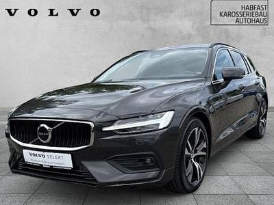 Gebraucht Volvo V60 Core 163 PS (119 kW) 2024 Grau Kombi