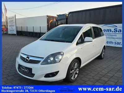 Usata Opel Zafira Design Edition 140 CV (102 kW) 2011 Bianco Monovolume