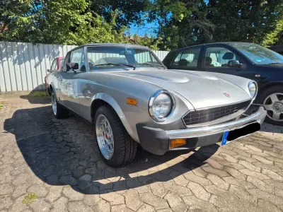 Gebraucht Fiat 124 Spider 105 PS (77 kW) 1983 Silber Cabrio