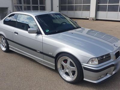 Gebraucht BMW 328 193 PS (141 kW) 1998 Silber Coupé