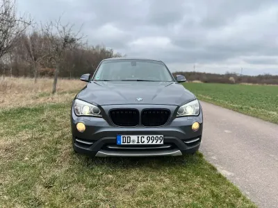 Gebraucht BMW X1 Sport Line 150 PS (110 kW) 2012 Grau SUV