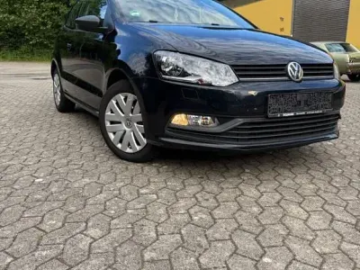 Gebraucht VW Polo 60 PS (44 kW) 2014 Schwarz Kleinwagen