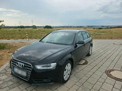 Gebraucht Audi A4 Comfort 143 PS (105 kW) 2013 Schwarz Kombi