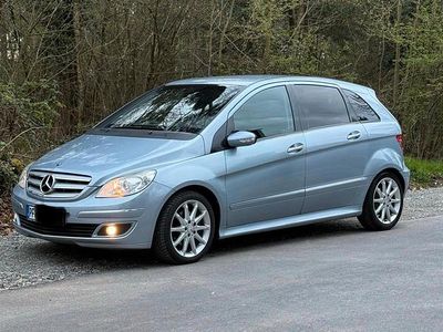 Gebraucht Mercedes B200 136 PS (100 kW) 2005 Blau Van / Kleinbus