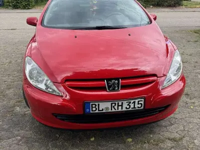 Gebraucht Peugeot 307 CC 136 PS (100 kW) 2004 Rot Cabrio