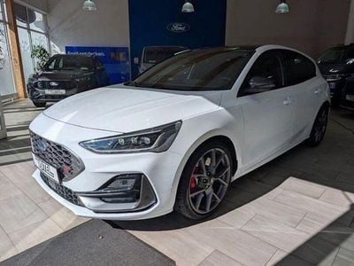 Gebraucht Ford Focus ST 280 PS (205 kW) 2025 Frostweiß Limousine